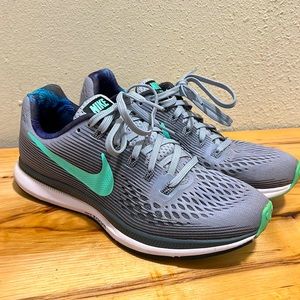 Nike Zoom Pegasus 34 - Size 7